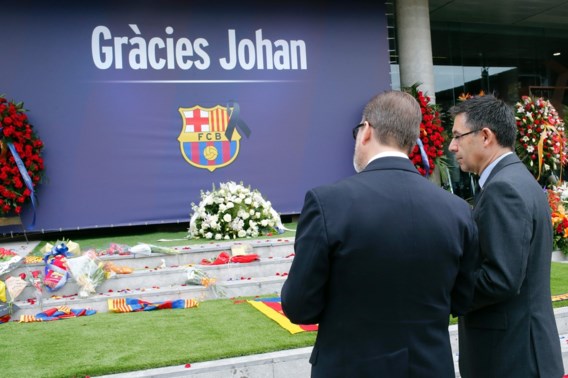 Ex-voorzitters van Barcelona eren Johan Cruijff