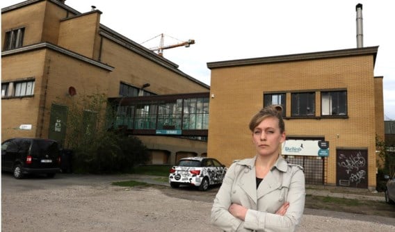 Architecte Julie D’Aubioul startte de petitie op om de sloop van het gebouw tegen te gaan.