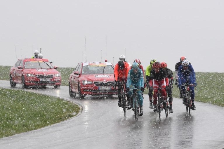 Wout Poels verrast favorieten in ijskoude Luik-Bastenaken-Luik