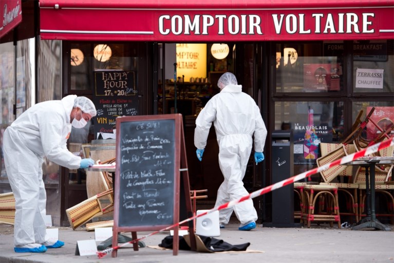 Franse zender choqueert met beelden van kamikaze Abdeslam in café