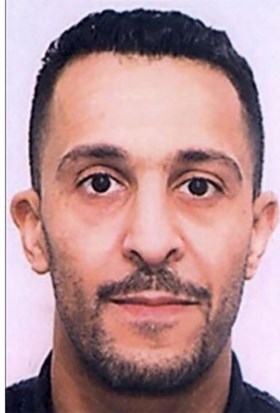 Franse zender choqueert met beelden van kamikaze Abdeslam in café