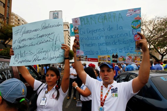 Venezuela morrelt nu ook aan de klok
