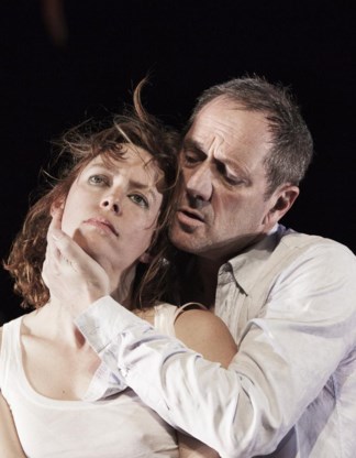 Maria Kraakman en Gijs Scholten van Aschat in een regie van Luk Perceval.