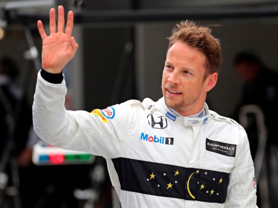 Jenson Button reageert verbaasd op promotie Verstappen: “Hij heeft nog tijd genoeg”