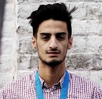 Mourad Laachraoui (21) met zijn gouden medaille van het Europees kampioenschap taekwondo.