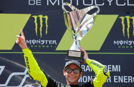 Valentino Rossi zegeviert in MotoGP van Catalonië 