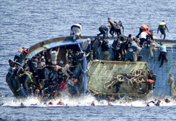 Nieuwe beleidslijnen om het verdrinken van migranten te stoppen.