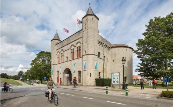 Monumenten als de Kruispoort moeten taxichauffeurs op een kaart kunnen aanduiden.