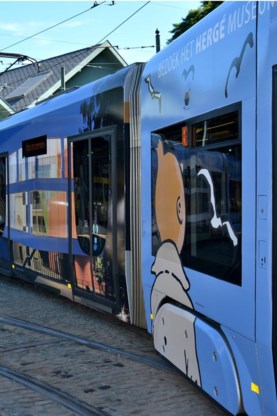 De Kuifjestram rijdt op lijnen 93 en 94.