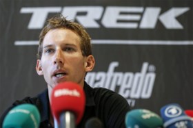 Mollema verklaart Froome de oorlog (maar die is niet onder de indruk)