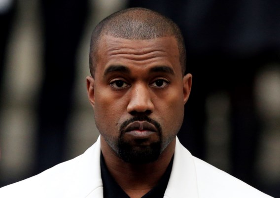Kanye West poseert voor modecampagne zonder Kim