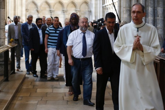 Franse moslims betuigen solidariteit met slachtoffers aanval op Franse kerk