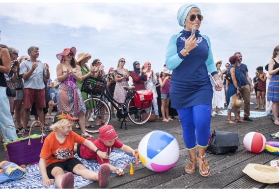 Op de manifestatie jn Antwerpen vielen maar een paar boerkini’s te bespeuren.