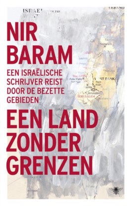 Een Israëlische agent waakt over Palestijnse vrouwen aan een controlepunt nabij Ramallah.