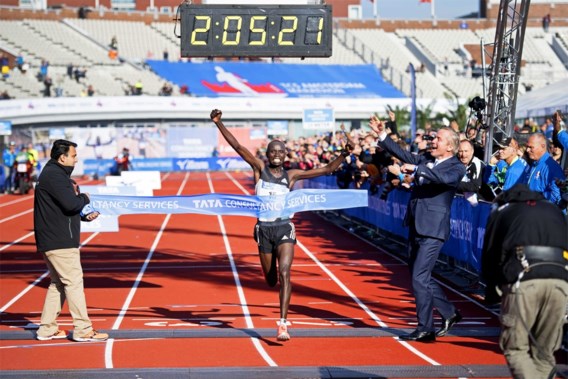 Wanjiru verrast favorieten in marathon Amsterdam