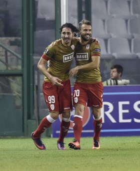 Standard vindt tweede adem in Europa League na heerlijk doelpunt Cissé