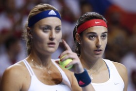 Tsjechië zet Frankrijk opzij en wint derde keer op rij de Fed Cup