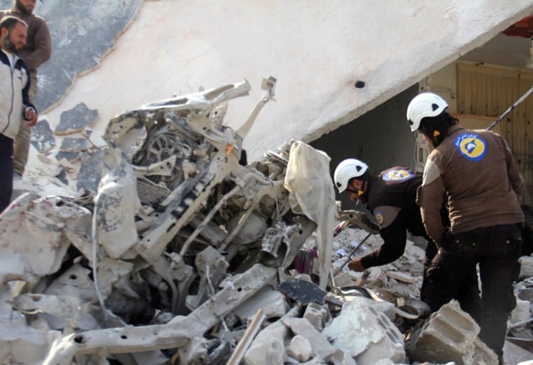 Ziekenhuis en school gebombardeerd in Aleppo