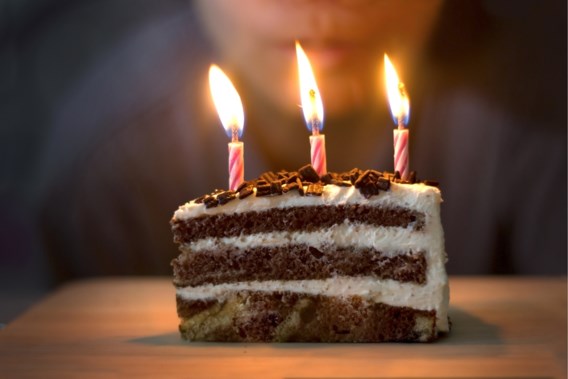Verjaardagsfeest loopt fout: man dient spacecake op aan nietsvermoedende gasten