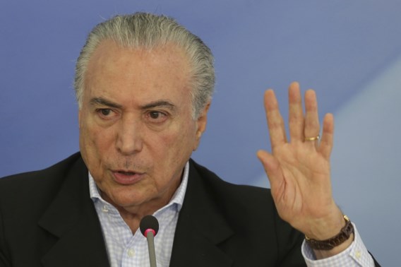 Braziliaanse president schiet met belofte mogelijk in eigen voet 