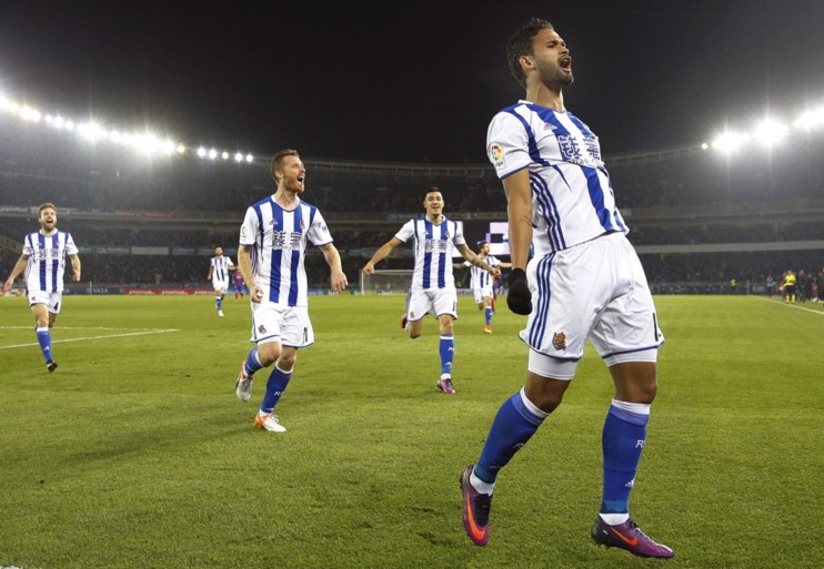 PRIMERA DIVISION. Invaller Carrasco trefzeker, Barça laat punten liggen