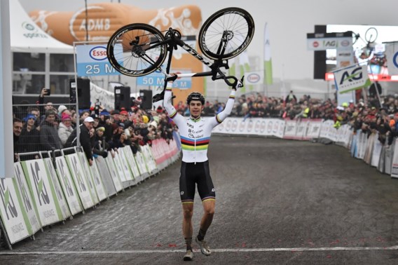 Wout van Aert volgt zichzelf op als Belgisch kampioen na ...