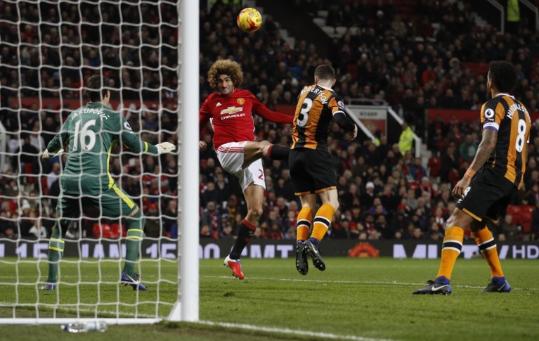 Fellaini scoort belangrijk doelpunt voor Manchester United