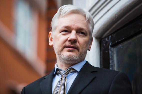 Assange stelt deal voor: uitlevering in ruil voor vrijlating Chelsea Manning