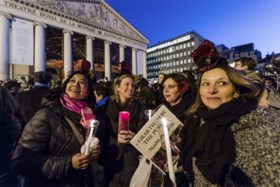 Vrouwenmars tegen Trump in Brussel: ‘Nasty women unite’ 