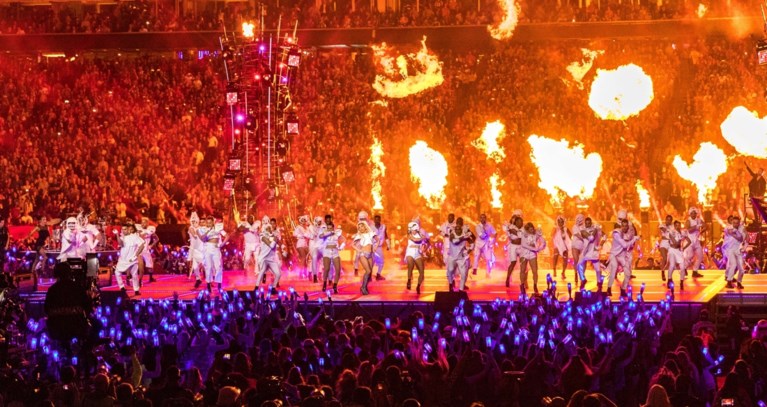 VIDEO. Herbekijk de Super Bowl-show van Lady Gaga