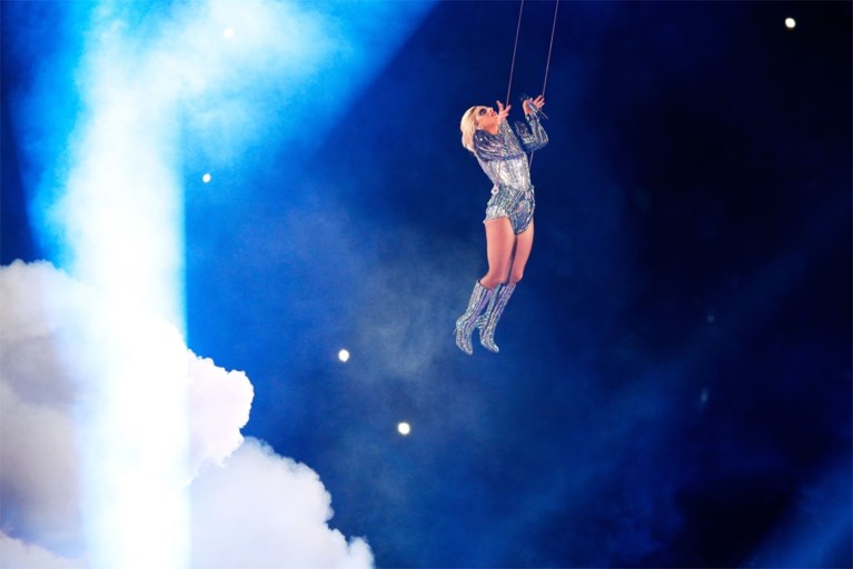 VIDEO. Herbekijk de Super Bowl-show van Lady Gaga