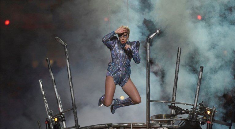VIDEO. Herbekijk de Super Bowl-show van Lady Gaga