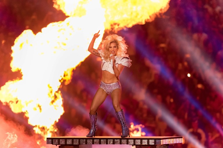 VIDEO. Herbekijk de Super Bowl-show van Lady Gaga