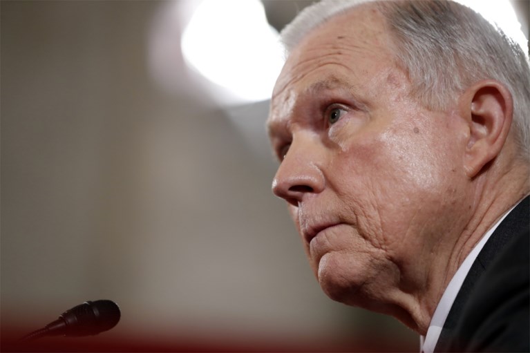 Senaat bevestigt Jeff Sessions als minister van Justitie