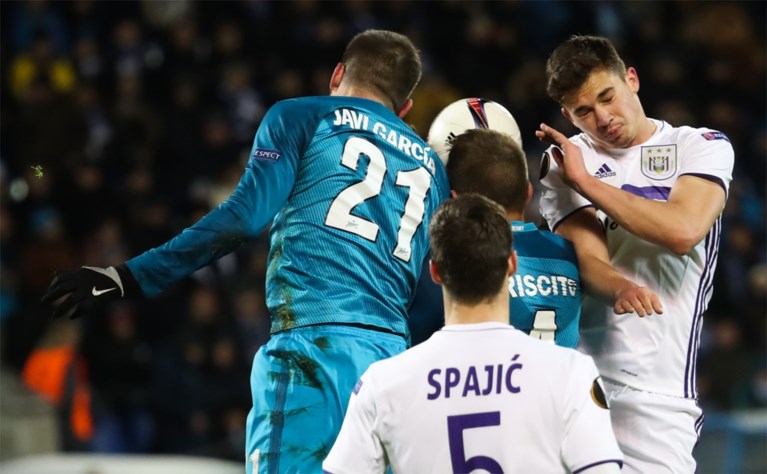 Dat was nipt! Thelin redt zwak Anderlecht van zure uitschakeling