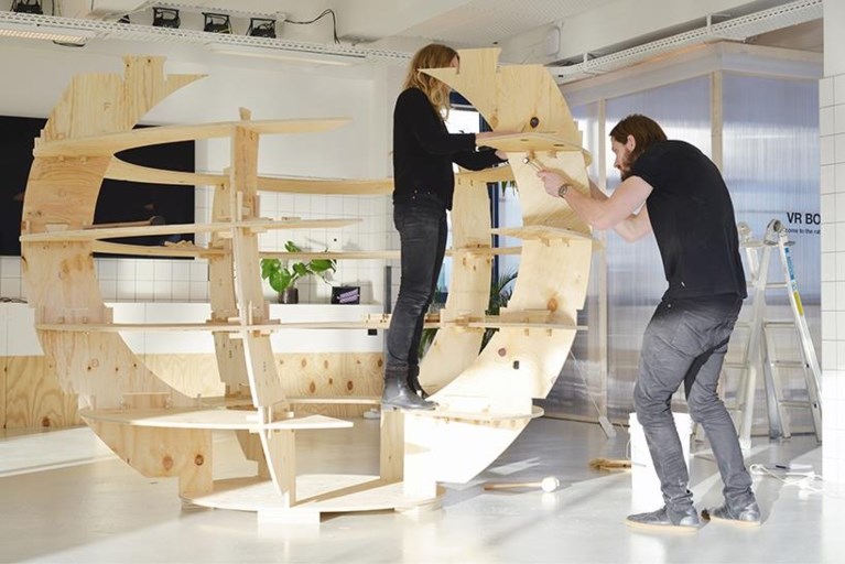 We zijn te verzot op deze bolvormige Ikea-binnentuin