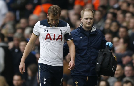 Tottenham plaatst zich met gemak voor halve finale FA Cup, maar verliest Kane én Dembele