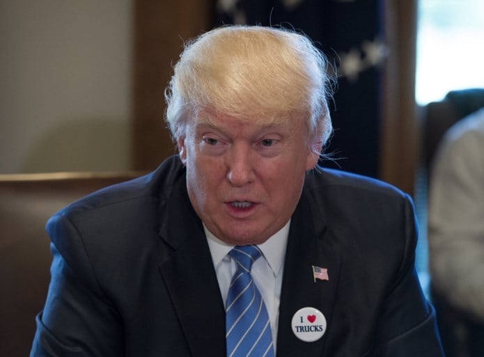 Witte Huis stelt ultimatum : ‘Stem voor nieuwe ziekteverzekering, anders komt Obamacare terug’