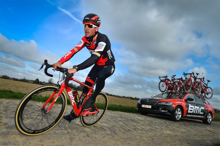 BMC doet lange training op kasseien van Roubaix, op vraag van Van Avermaet