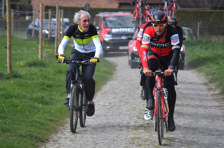 BMC doet lange training op kasseien van Roubaix, op vraag van Van Avermaet