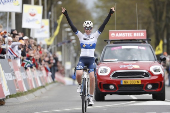 Olympisch kampioene Van der Breggen triomfeert in Amstel Gold Race bij de vrouwen