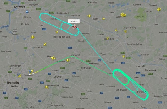 Waarom bleef dit vliegtuig van Brussels Airlines boven Limburg en Antwerpen cirkelen?