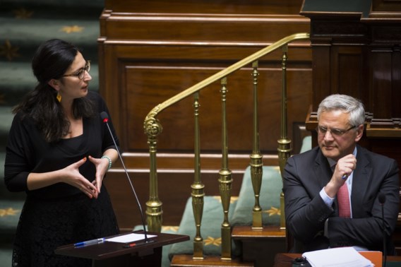 ‘Het is duidelijk dat ze het woord excuses niet over haar lippen krijgt’