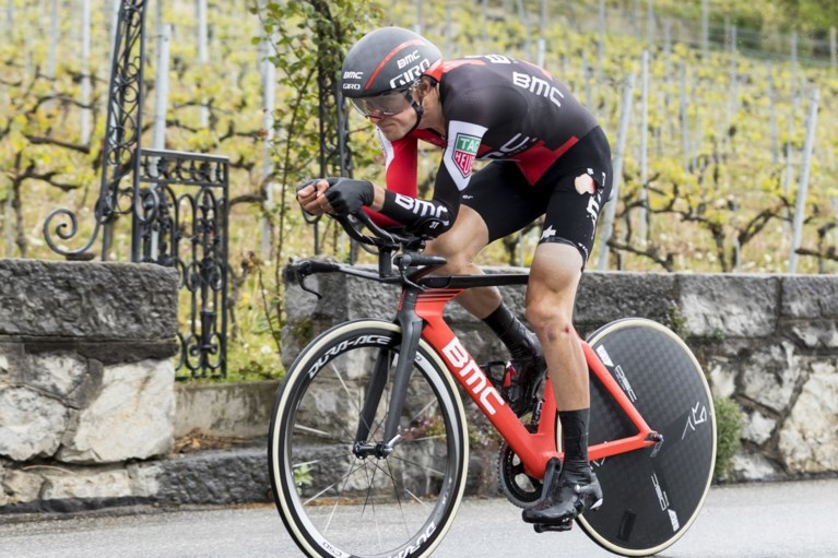 Porte overklast Yates in tijdrit en pakt eindzege in Ronde van Romandië, dagzege is voor Roglic