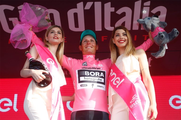 Sensatie in de Giro: Pöstlberger grist eerste roze trui voor de neus van sprinters weg