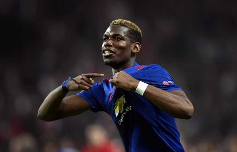 Fellaini en Man United troosten Manchester met eerste eindzege in Europa League