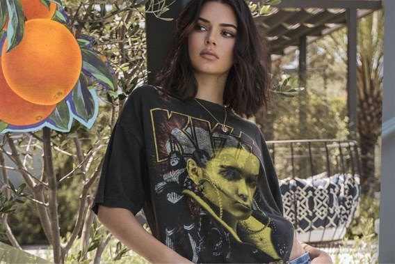 ‘Onrespectvolle’ T-shirts zusjes Jenner niet langer te koop
