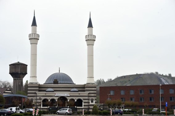 Burgemeester betreurt intrekking erkenning moskee in Beringen