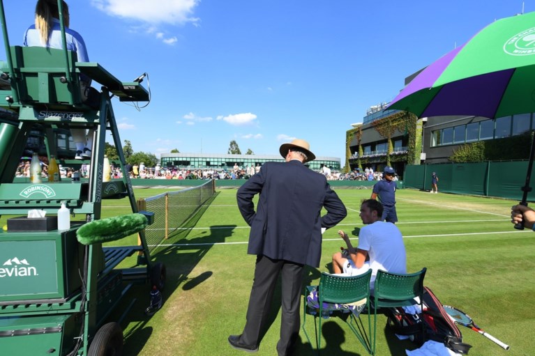 Slechte verliezer: Rus gooit na nederlaag tegen Bemelmans met muntstukken naar umpire