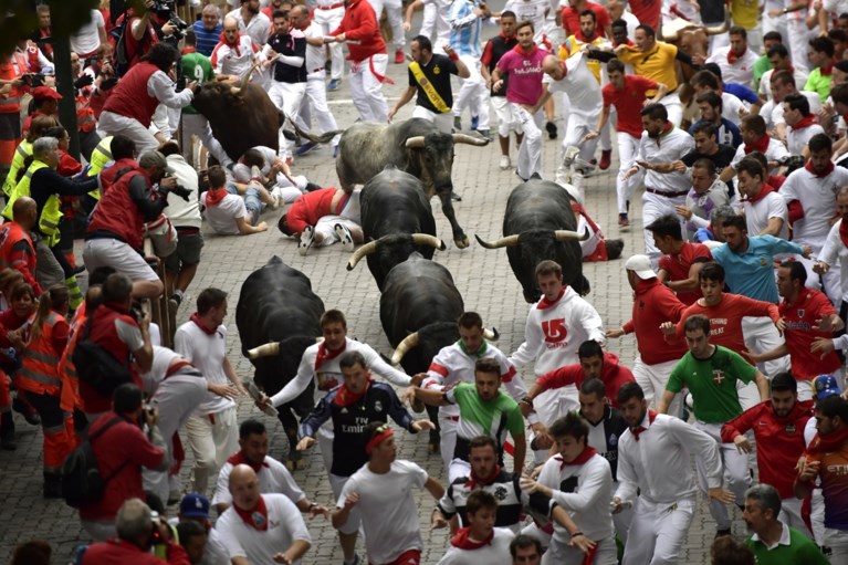 Elf mannen opgepakt wegens seksueel misbruik in Pamplona